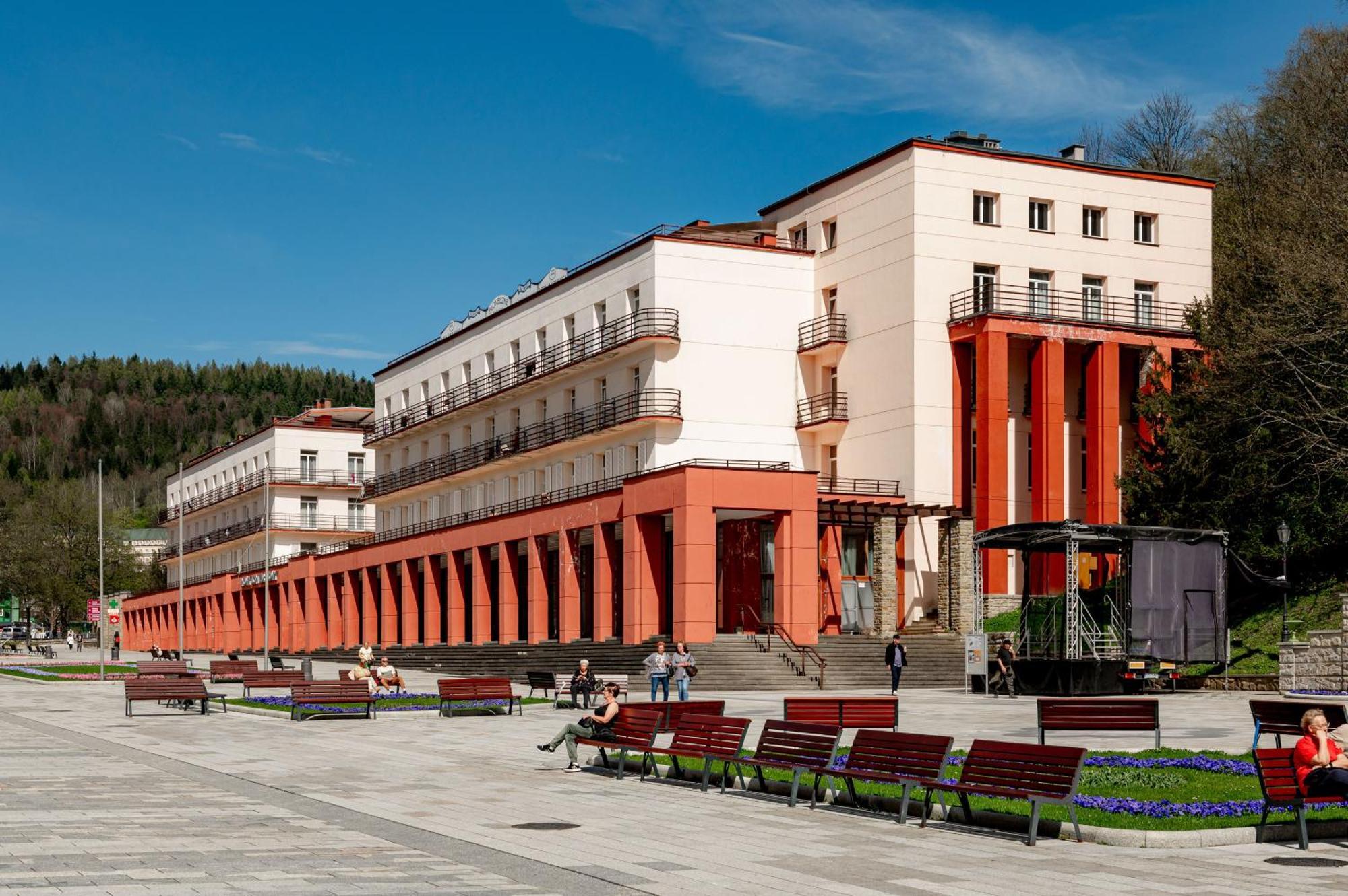 Nowy Dom Zdrojowy Hotel Krynica Zdroj Buitenkant foto